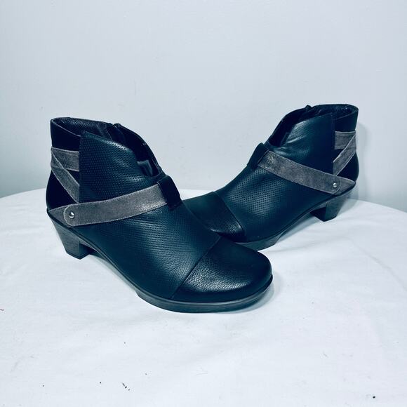 Naot Booties Black Gray Leather Wedge Ankle Zip Modern Casual Office Career 40/9 - Picture 1 of 8